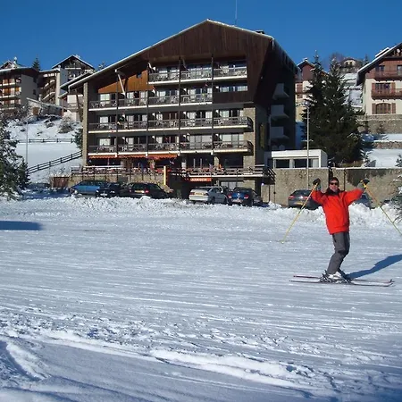 Hotel L'adrech De Lagas 3*