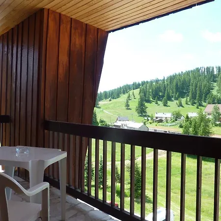 Hotel L'adrech De Lagas 3*
